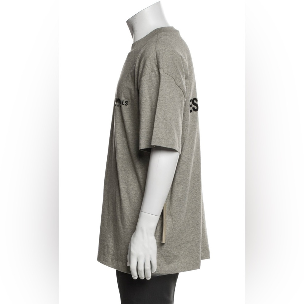 AUTHENTIC NWT Men’s Fear of God Essentials Gray Tee Shirt! - Picture 2 of 3